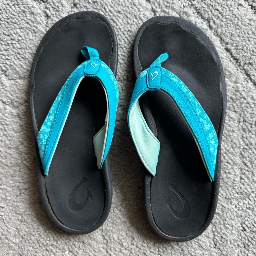 OluKai Women's Ohana Koa Beach Sandals